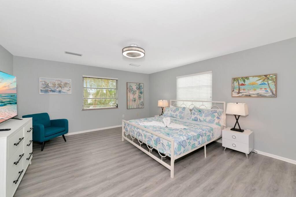 Walk To The Beach - Island Villa Siesta Key Bagian luar foto