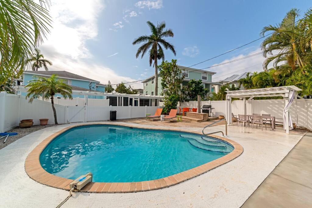 Walk To The Beach - Island Villa Siesta Key Bagian luar foto