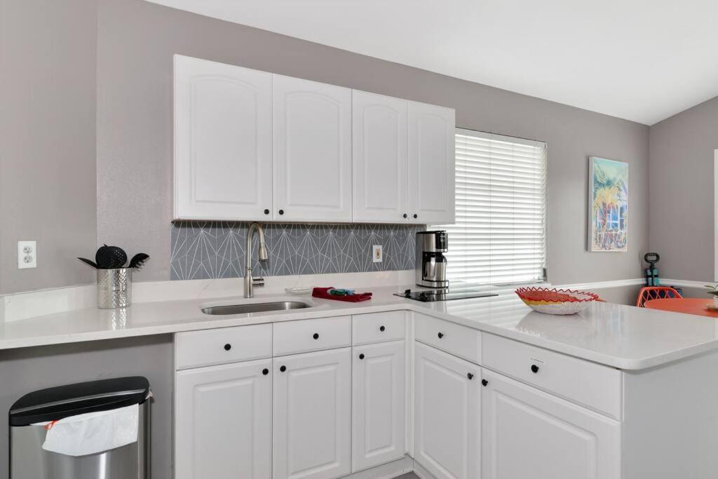 Walk To The Beach - Island Villa Siesta Key Bagian luar foto